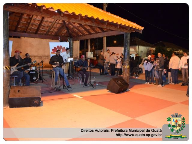Notícia Grupo Samba Rock atrai centenas de pessoas na Feira da Lua