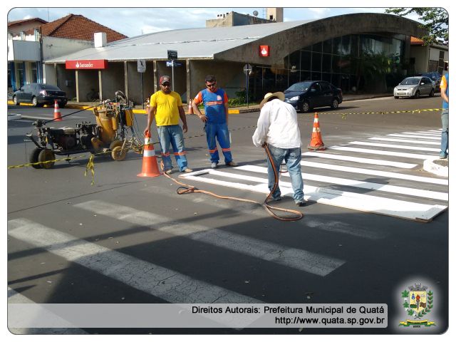Notícia Prefeitura de Quatá intensifica pintura de Faixas de Pedestres