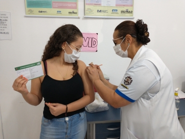 Foto 25: Quatá amplia vacinação para maiores de 16 anos