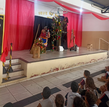 Foto 124: Peça de Teatro leva informações do combate à Dengue para alunos de Quatá