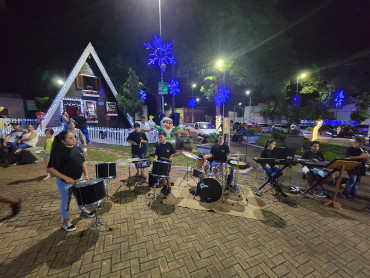 Foto 19: APRESENTAÇÃO DE NATAL - BANDA MUNICIPAL