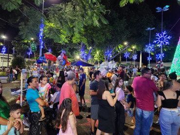 Foto 101: Prefeitura de Quatá inaugura a Praça de Natal 2024!