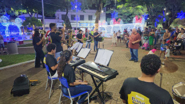 Foto 18: APRESENTAÇÃO DE NATAL - BANDA MUNICIPAL