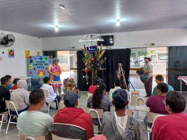 Foto 35: Peça de Teatro leva informações do combate à Dengue para alunos de Quatá