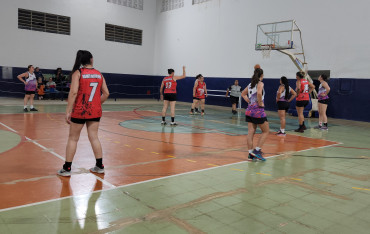 Foto 17: Basquete Adulto Master Feminino de Quatá