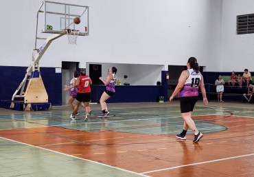 Foto 18: Basquete Adulto Master Feminino de Quatá