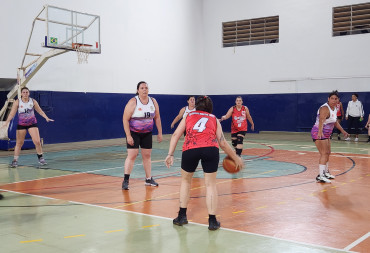 Foto 33: Basquete Adulto Master Feminino de Quatá