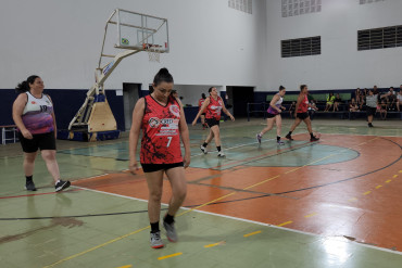 Foto 6: Basquete Adulto Master Feminino de Quatá