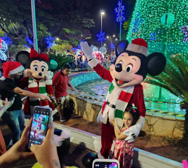 Foto 48: Prefeitura de Quatá inaugura a Praça de Natal 2024!