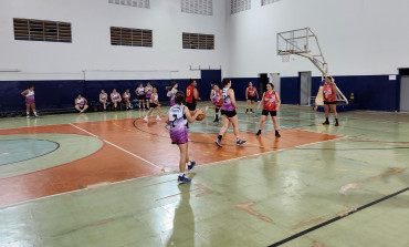 Foto 41: Basquete Adulto Master Feminino de Quatá