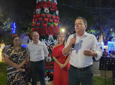 Foto 33: Prefeitura de Quatá inaugura a Praça de Natal 2024!