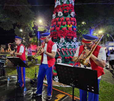 Foto 91: Prefeitura de Quatá inaugura a Praça de Natal 2024!