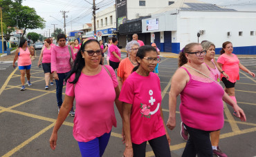 Foto 40: CAMINHADA DO OUTUBRO ROSA 