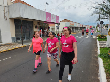 Foto 84: CAMINHADA DO OUTUBRO ROSA 