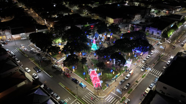 Foto 137: Prefeitura de Quatá inaugura a Praça de Natal 2024!