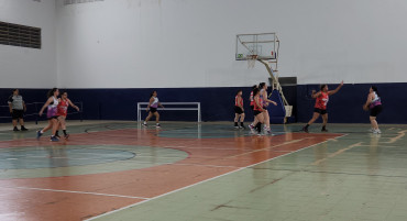 Foto 53: Basquete Adulto Master Feminino de Quatá