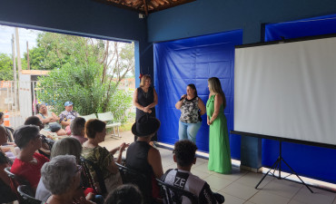 Foto 23: Encerramento das atividades do Cras e confraternização de Natal com os Grupos de Convivência