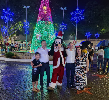 Foto 62: Prefeitura de Quatá inaugura a Praça de Natal 2024!