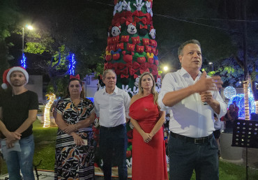 Foto 27: Prefeitura de Quatá inaugura a Praça de Natal 2024!