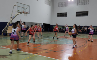 Foto 22: Basquete Adulto Master Feminino de Quatá