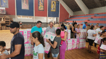 Foto 65: Entrega de Brinquedos