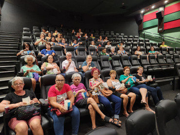 Notícia Sessão de cinema com pipoca e refrigerante