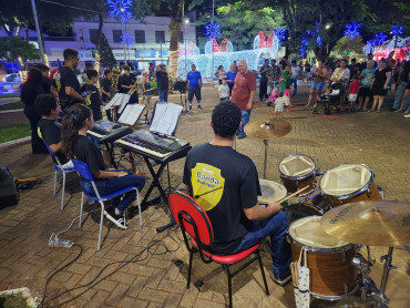 Foto 15: APRESENTAÇÃO DE NATAL - BANDA MUNICIPAL