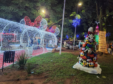 Foto 123: Prefeitura de Quatá inaugura a Praça de Natal 2024!