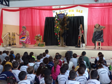 Foto 129: Peça de Teatro leva informações do combate à Dengue para alunos de Quatá