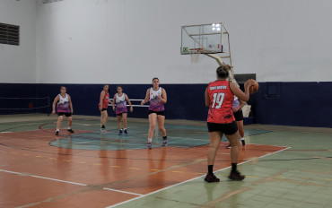 Foto 23: Basquete Adulto Master Feminino de Quatá