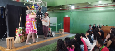 Foto 73: Peça de Teatro leva informações do combate à Dengue para alunos de Quatá