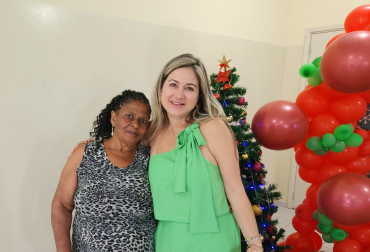 Foto 90: Encerramento das atividades do Cras e confraternização de Natal com os Grupos de Convivência