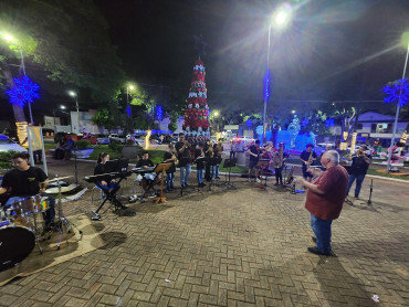 Foto 17: APRESENTAÇÃO DE NATAL - BANDA MUNICIPAL