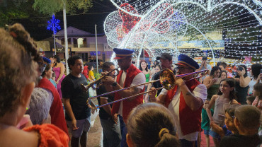 Foto 30: Prefeitura de Quatá inaugura a Praça de Natal 2024!