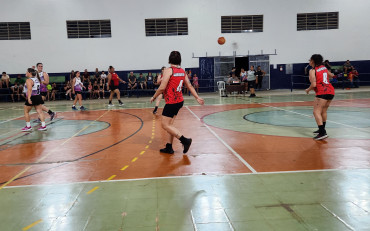 Foto 65: Basquete Adulto Master Feminino de Quatá