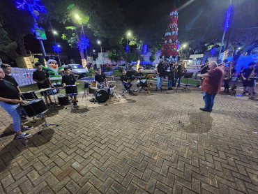 Foto 13: APRESENTAÇÃO DE NATAL - BANDA MUNICIPAL