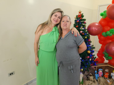 Foto 73: Encerramento das atividades do Cras e confraternização de Natal com os Grupos de Convivência