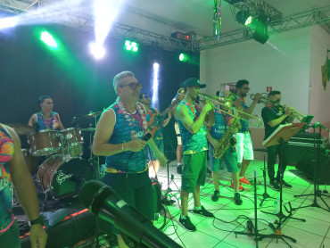 Foto 10: Carnaval 2025 em Quatá promoveu 5 dias de folia com marchinhas, pagode, axé e matinê