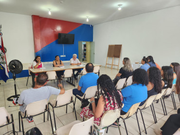 Foto 2: Reunião com a equipe de transporte escolar