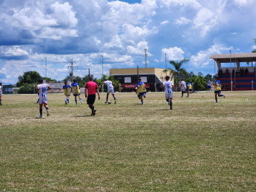 Foto 56: Quatá fica entre as 4 melhores equipes da categoria sub 17 da Mercosul 2025