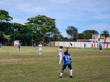 Foto 20: Quatá fica entre as 4 melhores equipes da categoria sub 17 da Mercosul 2025