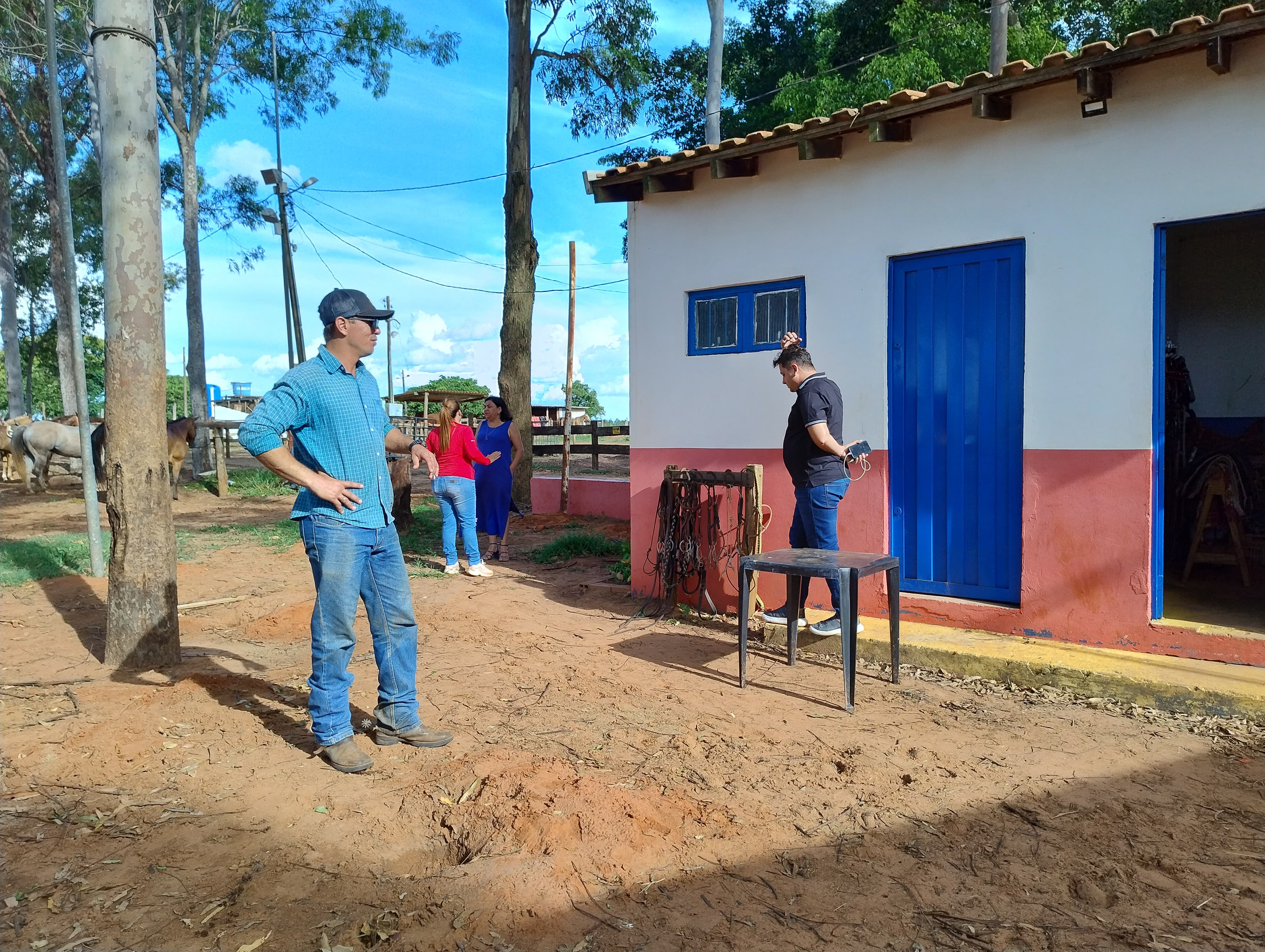 Foto 1: Visita ao Rancho Sem Limites