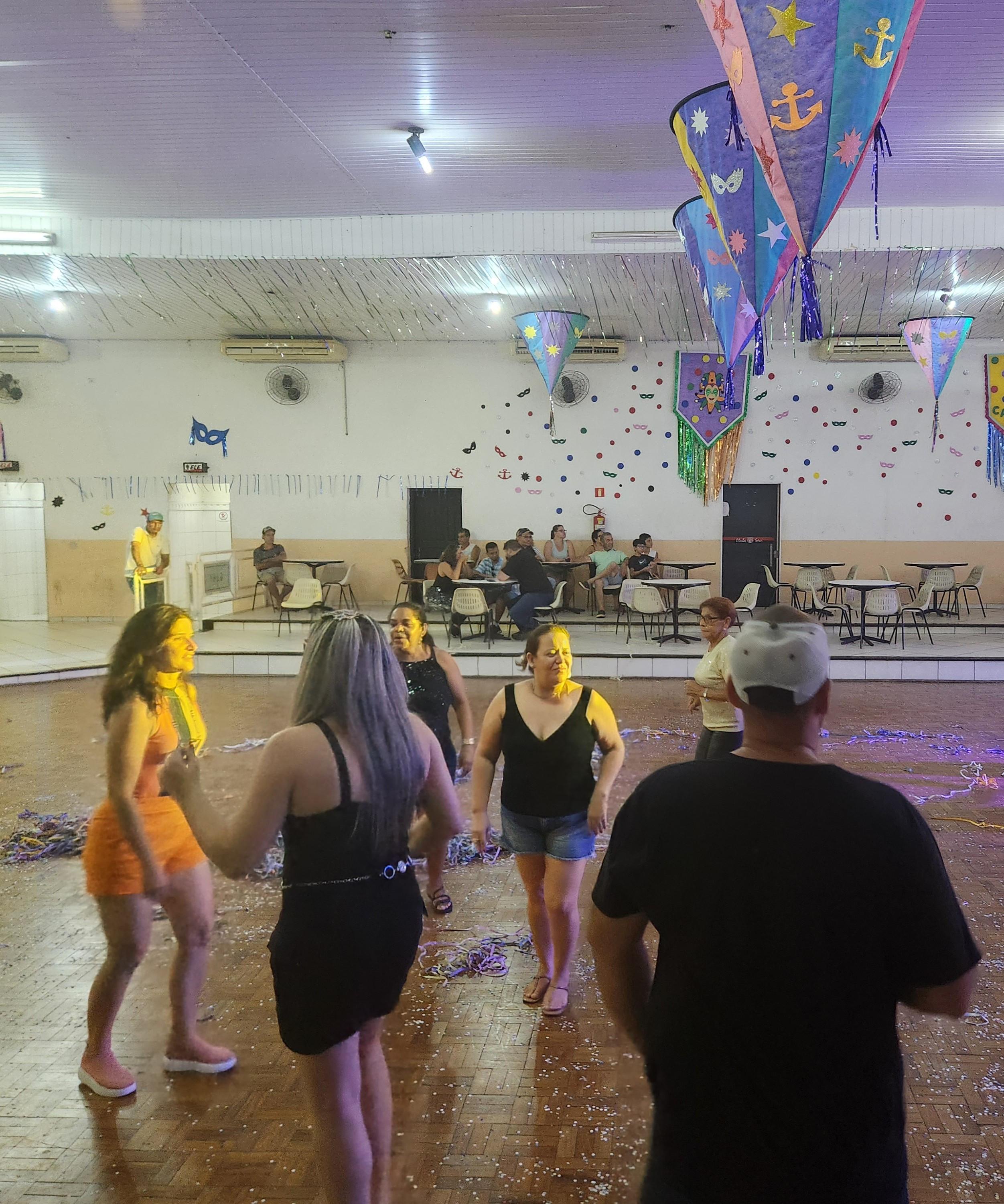 Foto 9: Carnaval 2025 em Quatá promoveu 5 dias de folia com marchinhas, pagode, axé e matinê