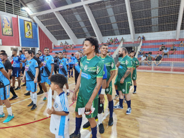 Foto 2: Cerimônia de estreia do Campeonato Municipal  de Futsal Livre