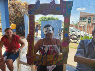 Foto 24: CRAS realiza tarde festiva de Carnaval para grupos de convivência