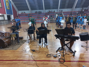 Foto 11: Cerimônia de estreia do Campeonato Municipal  de Futsal Livre