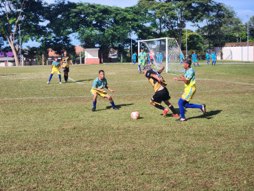 Foto 79: Quatá fica entre as 4 melhores equipes da categoria sub 17 da Mercosul 2025