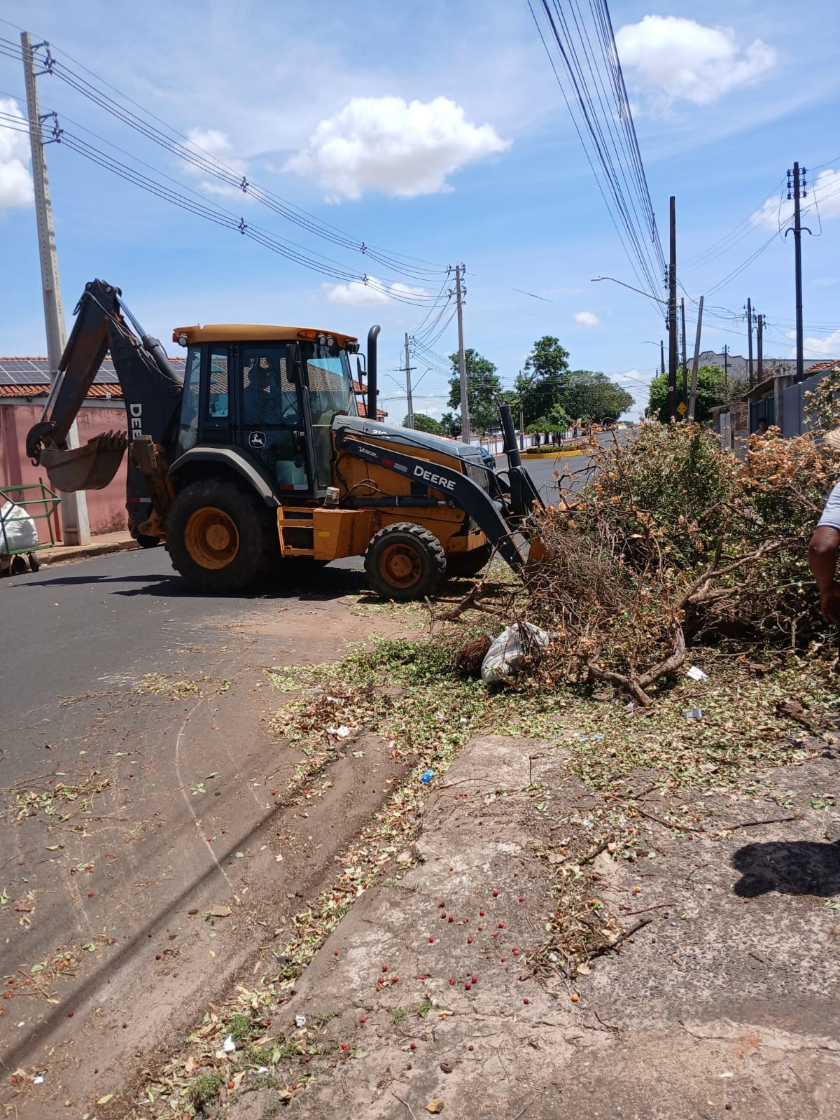 Foto 3: Prefeitura de Quatá trava uma luta contra o mosquito Aedes Aegypti e o Escorpião: Várias ações estão sendo realizadas para acabar com a Dengue e conscientizar a população