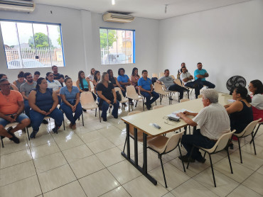 Reunião com a equipe de transporte escolar