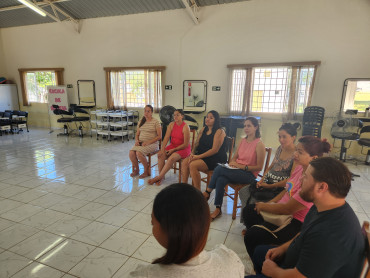 Foto 3: Promoção Social realiza reunião com gestantes no centro Comunitário da Asa Branca